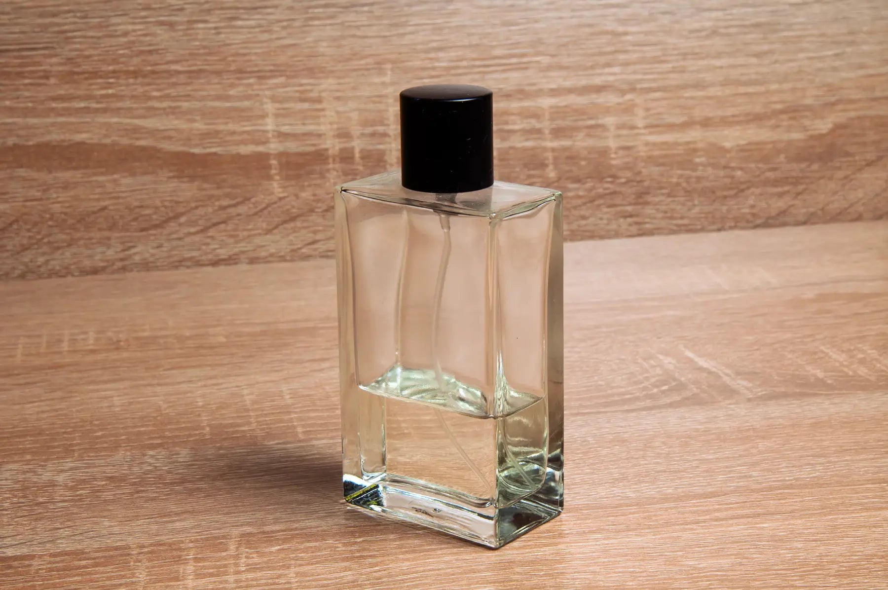 How to Clean Perfume Bottles Safely to Get the Most Out of Your Fragrances