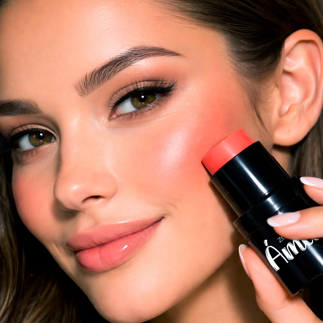 Amate Sun 3 in 1 stick: Cheeks, Lips & Eyelids